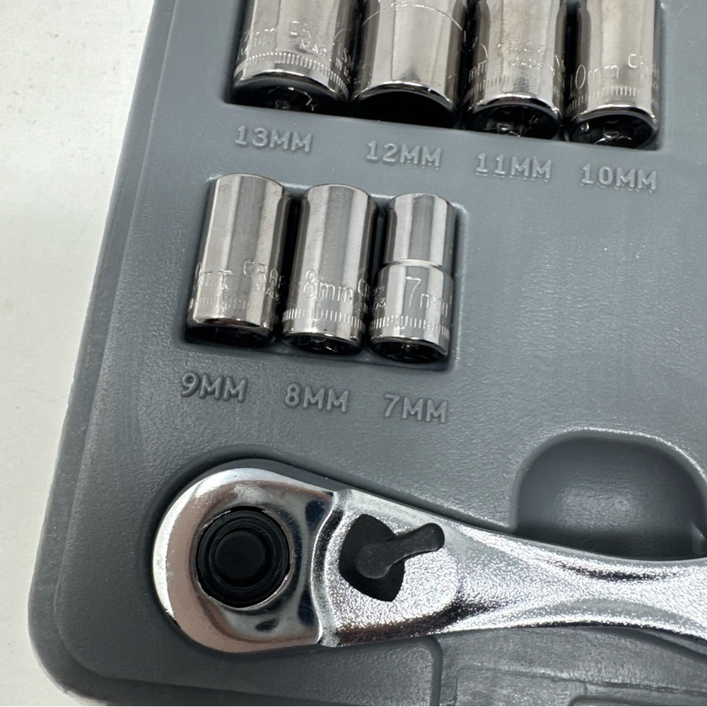 12-pc. CRAFTSMAN TOOLS 1/4” DRIVE METRIC SOCKET SET w/ CASE, 6-POINT, 34746, USA - Picture 9 of 12